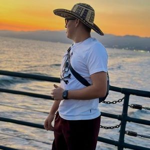 Meet your Posher, Joan